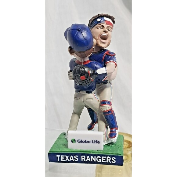 Final Out Bobblehead “The Hug” 2023  Texas Rangers World Series Champions - Picture 5 of 9